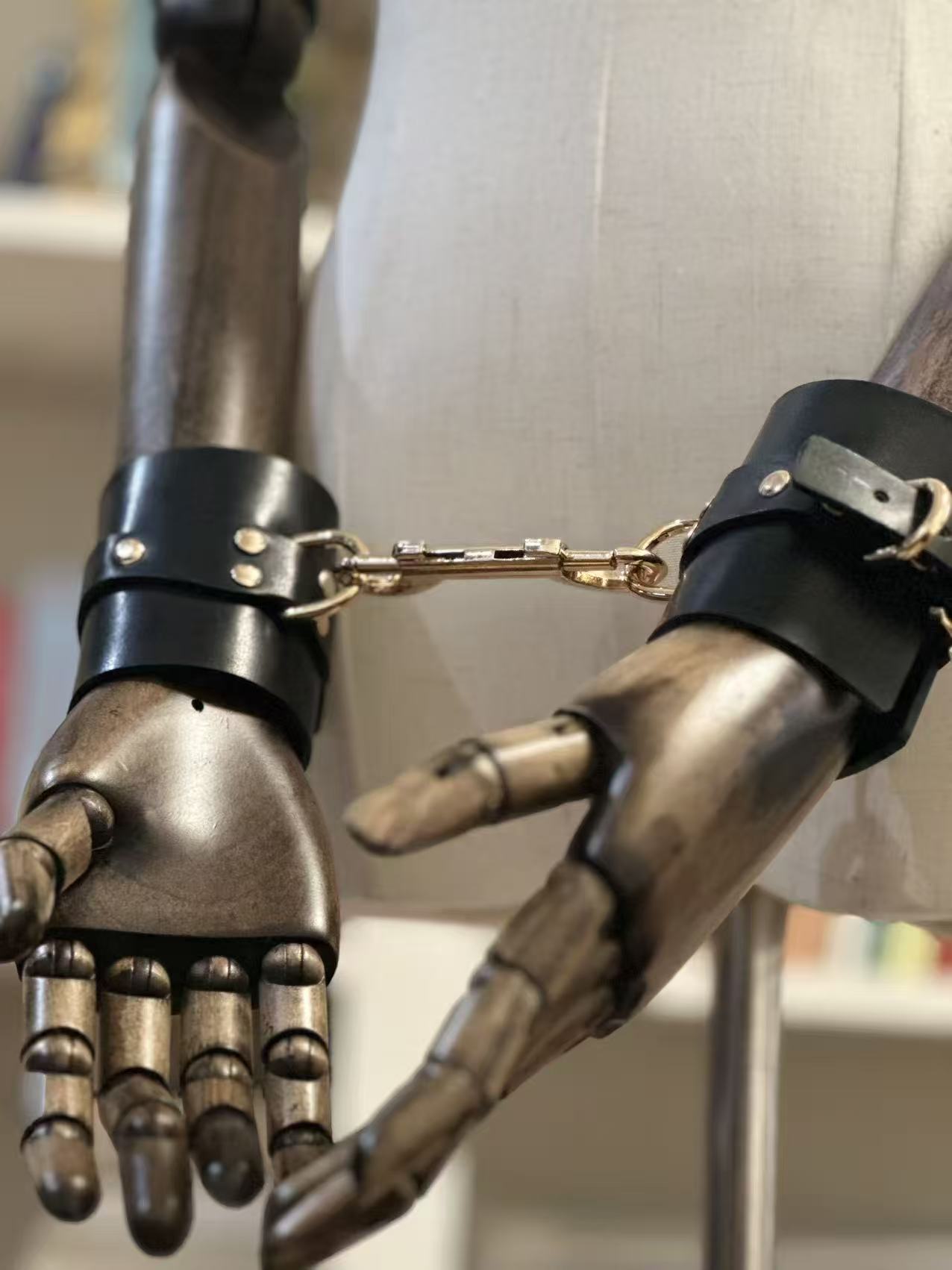 Kiro Classic Cuffs